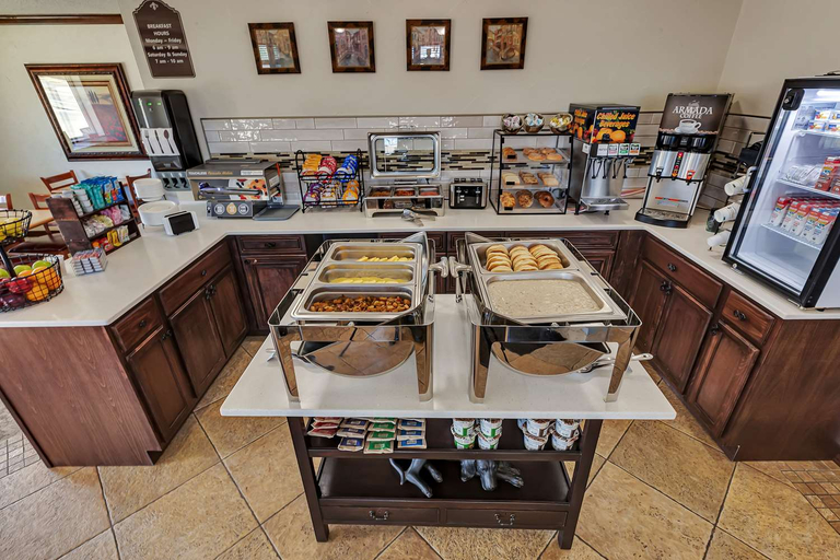 Food & Drinks 3, Spicer Hotel, Kandiyohi
