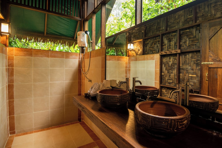 Bathroom 3, Our Jungle House, Phanom