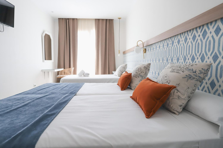 Bedroom 2, Hotel Oasis con parking incluido, Córdoba