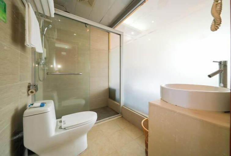 Bathroom 4, Changtai Hezheng Business Hotel, Zhangzhou