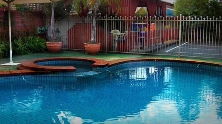 Sport & Beauty 5, Courtyard Motor Inn, Shepparton