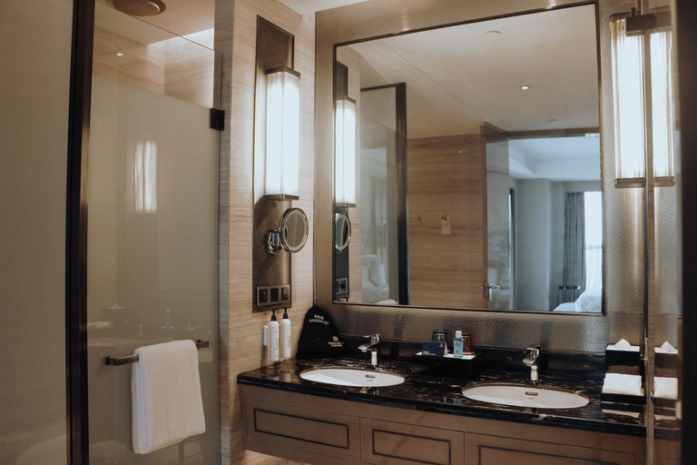 Bathroom 4, Wanda Realm Huangshi, Huangshi