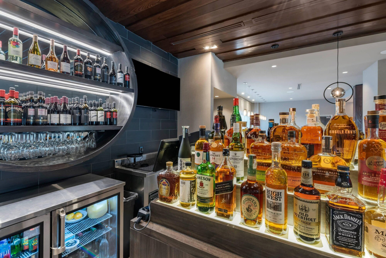 Food & Drinks 5, Cambria Hotel Minneapolis Downtown, Hennepin