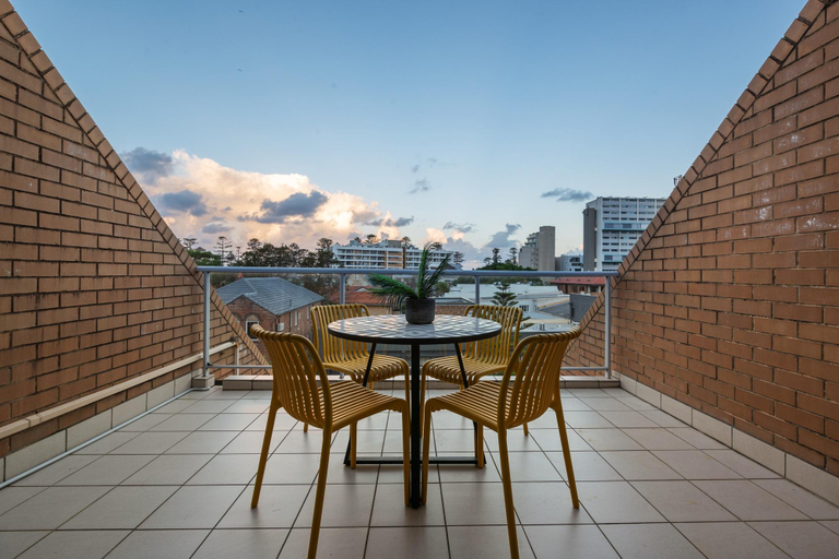 Exterior view 5, Stylish 1-Bed Apartment Near Manly Beach, Sydney