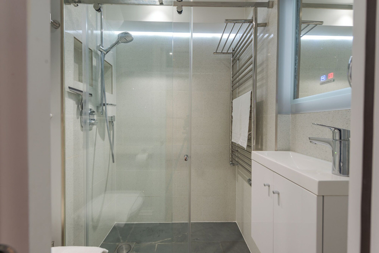 Bathroom 3, Fabulous Fulham, London