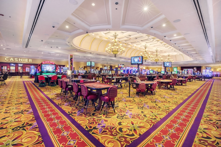 Food & Drinks 5, Casino Queen Hotel, Saint Clair