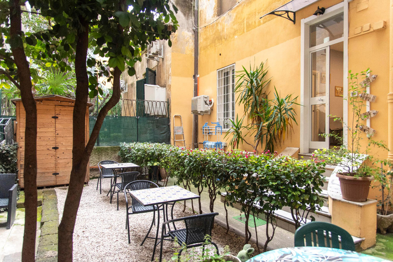 Exterior & Views 2, Parri Silton, Rome
