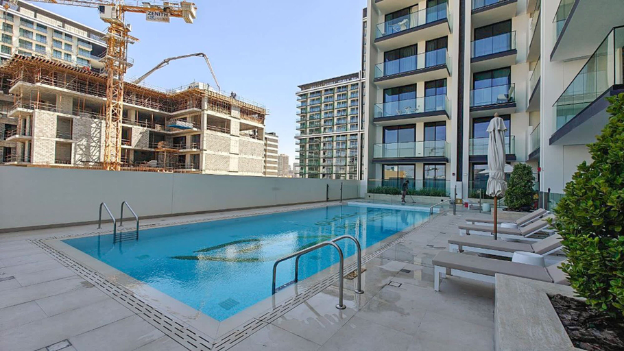 Room 4, A Superb and Amazing Studio in Binghatti Lavender With Balcony, Dubai