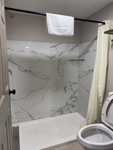 Bathroom 3, Travelodge by Wyndham Venice, Sarasota