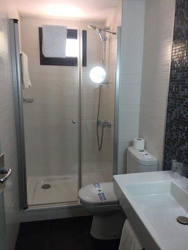 Bathroom 4, Nautico, Santa Cruz de Tenerife