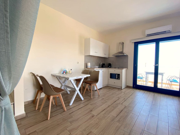 Room 5, Michail Suites Afiartis Vatha, South Aegean