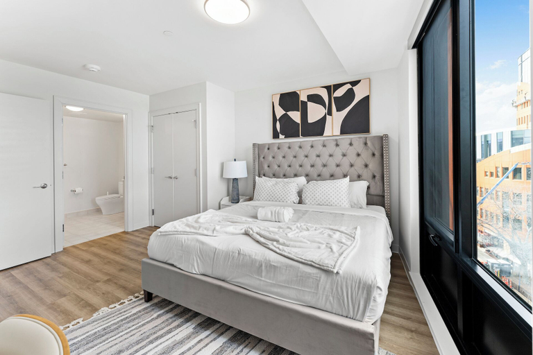Interior 4, Furnished Apts near Harvard Stadium, Boston