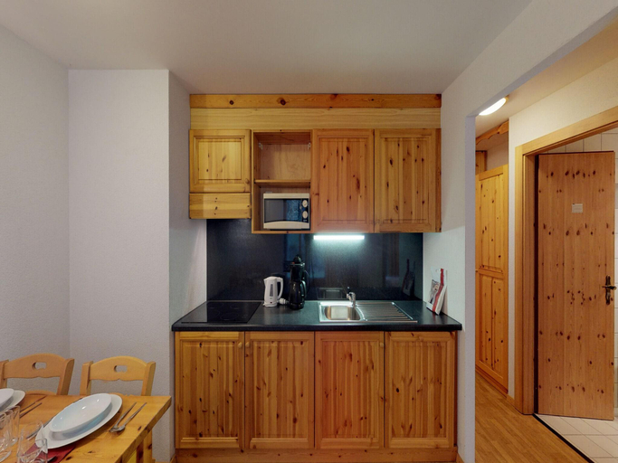 3, Apartment in Nendaz near Ski Lift, Conthey