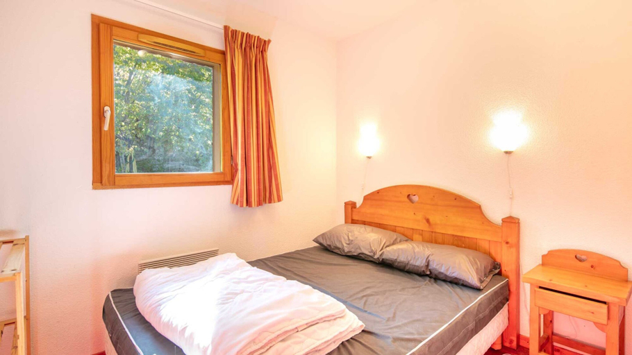 Room 4, C. Ramoure A Ndeg205 - 2P6, Savoie