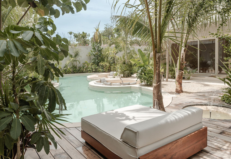 Outdoor pool, Moon Sand Tulum Boho Chic Penthouse, Cozumel