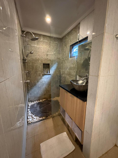 Bathroom 3, Annayu's House Ubud, Gianyar
