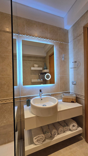 Bathroom 3, Arkle Apartment 8, Tiranës