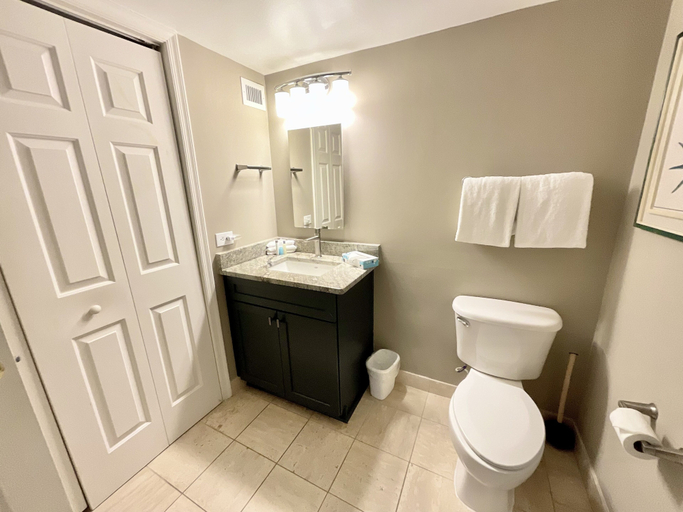 Bathroom 3, Exquisite 2 bedroom ocean view unit - 2003 Brighton - Kingston Plantation 2 Condo, Horry