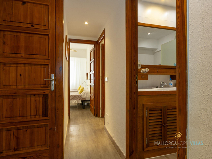 Others 4, Apartment in Port de Pollenca by the Beach, Baleares