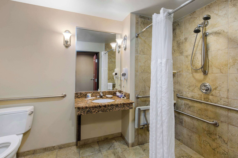 Bathroom 4, Comfort Suites Seaford, Sussex