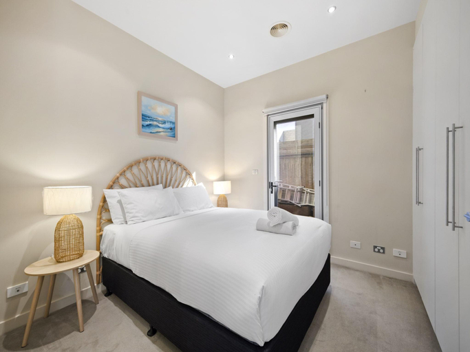 4, Spacious 3-Bed Townhouse Near Dromana Beach, Melbourne