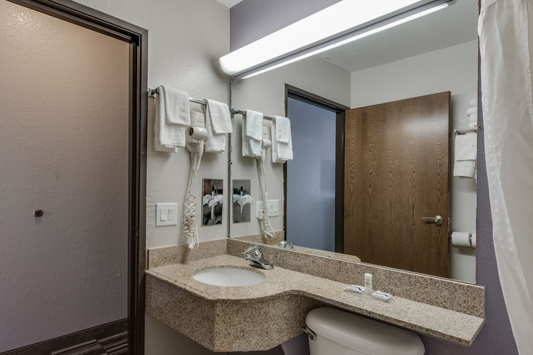 Bathroom 3, Oklahoma City Air Hotel, Oklahoma