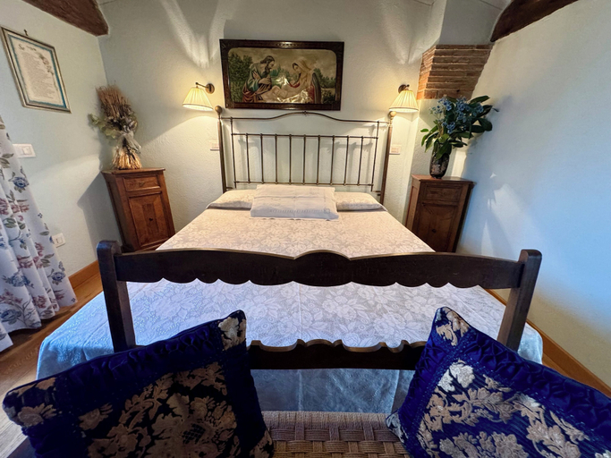 Bedroom 2, Historic Farmhouse Casa del Chiodo, Grosseto