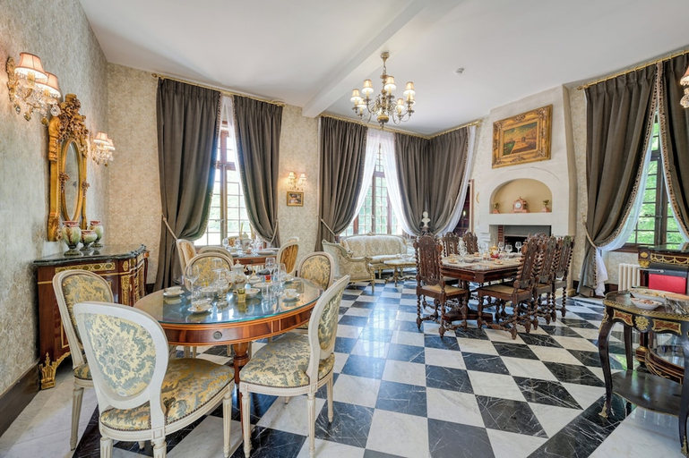 Food & Drinks, Le Petit Château de Barbizon, Seine-et-Marne
