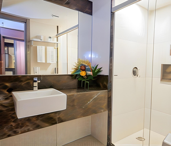 Bathroom 5, Americas Copacabana Hotel, Rio de Janeiro