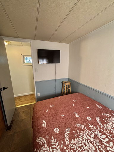 Room 3, 4 bd 10 min to Downtown W D, Indianapolis