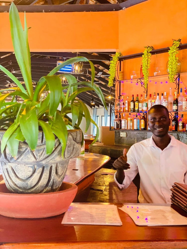 Food & Drinks 5, Seafront Residences, Kombo Saint Mary