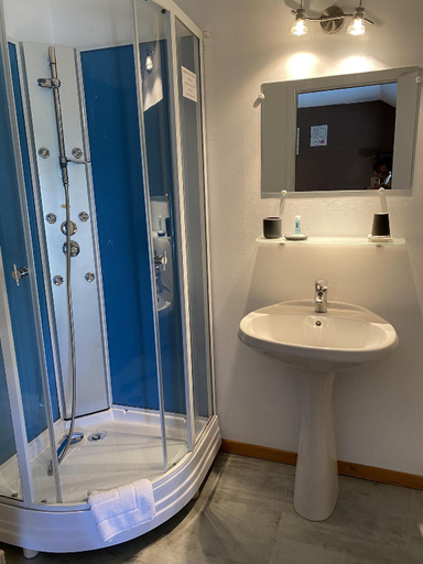 Bathroom 3, Maison Belles Pierres, Côte-d'Or