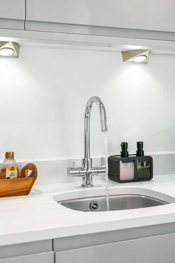 Private kitchen 2, Brighton Seaside 1-bed Retreat Near The Lanes, Brighton and Hove