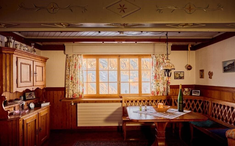 Dining room 4, Chalet Bouton D Or in La Tzoumaz, Martigny
