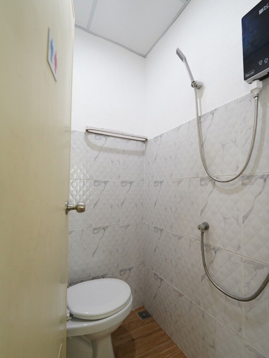 Bathroom 4, EZ Sleep @ Ratchada 19, Din Dang