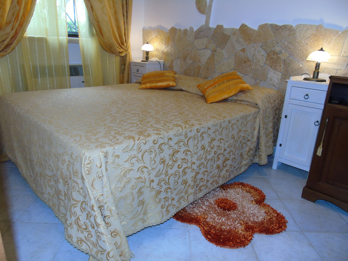 Bedroom 2, Villa Tonia, Brindisi