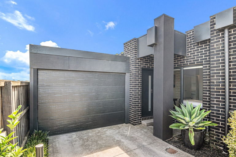 Property grounds 5, Bright 2-bed Glenroy Home With Courtyard, Melbourne