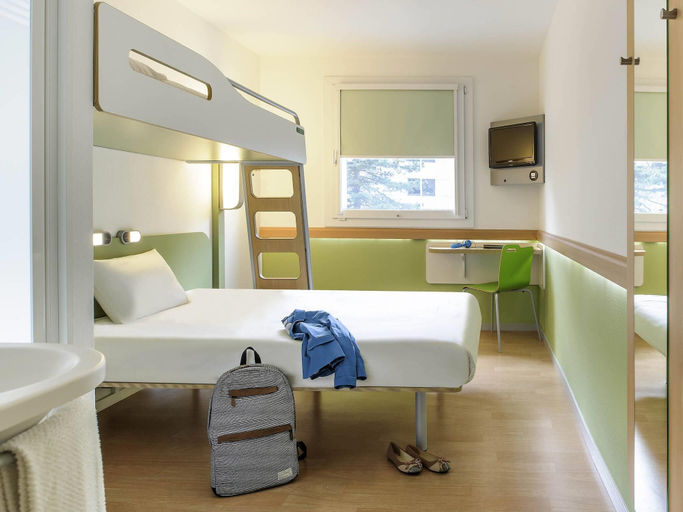 Bedroom 3, Ibis Budget Muenchen City Sued, München