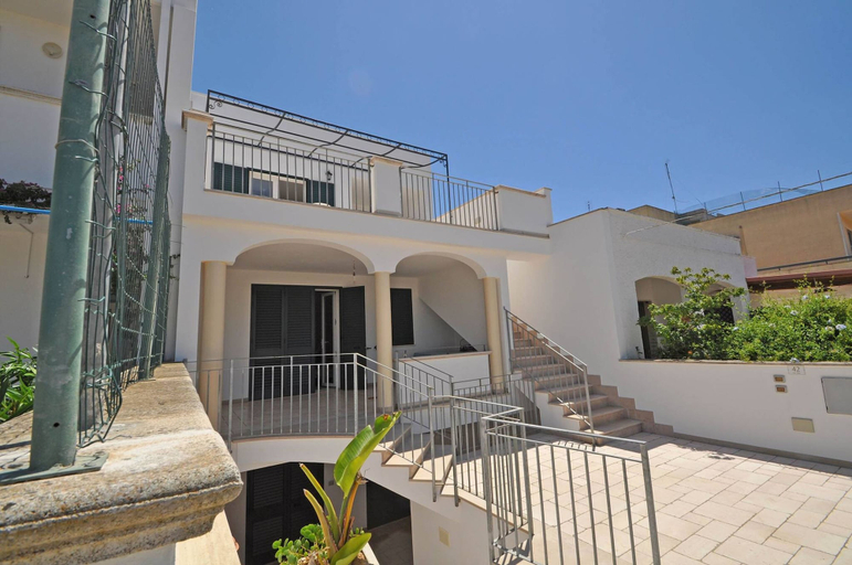 Room 3, VILLA DEL MARE 1 in Torre San Giovanni, Lecce