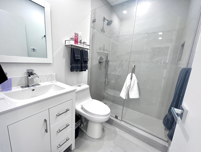 Bathroom 3, Casitas at Coconut Grove, Miami-Dade