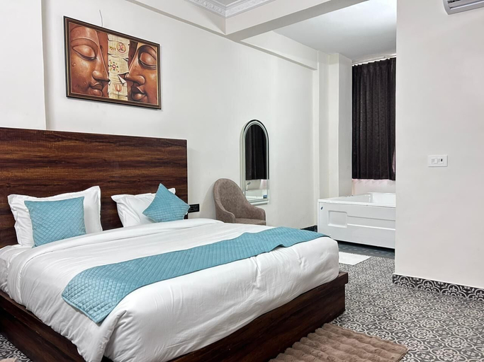 Room 2, Abharam Retreats, Ghaziabad