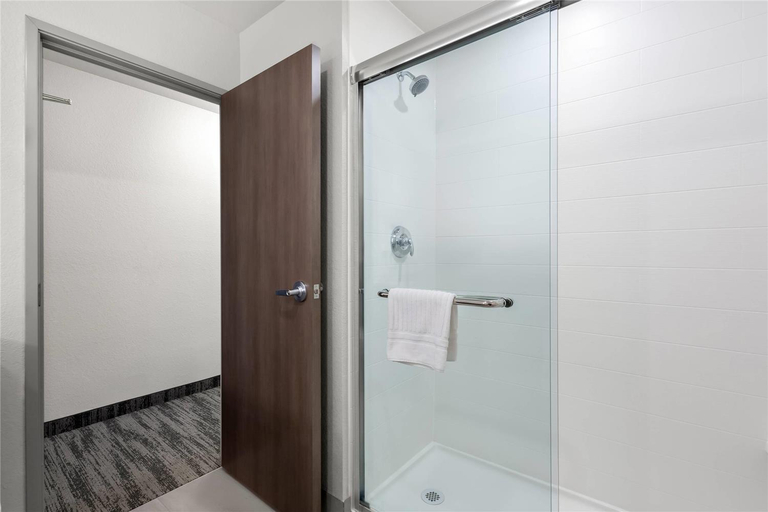 Bathroom 4, Quality Inn Kodiak, Kodiak Island