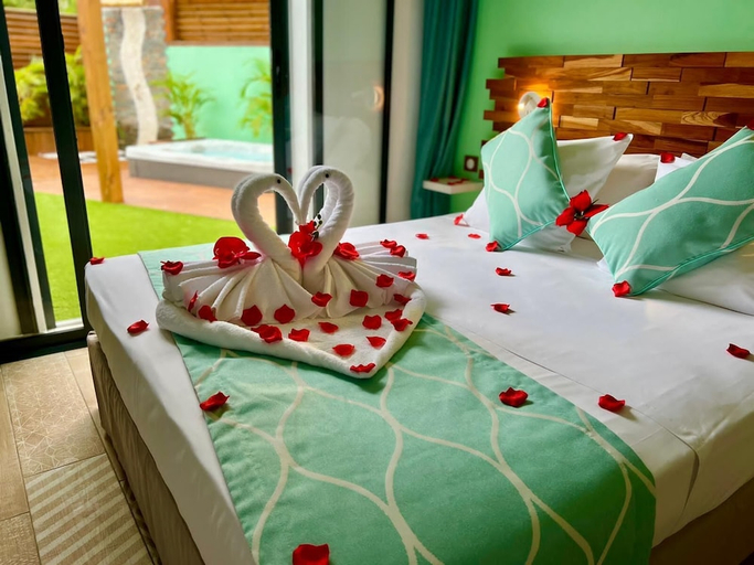 Bedroom 2, Kawan Bay Suites, Deshaies