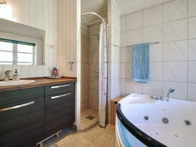 Others 2, 4 Star Holiday Home in Store Fuglede, Kalundborg