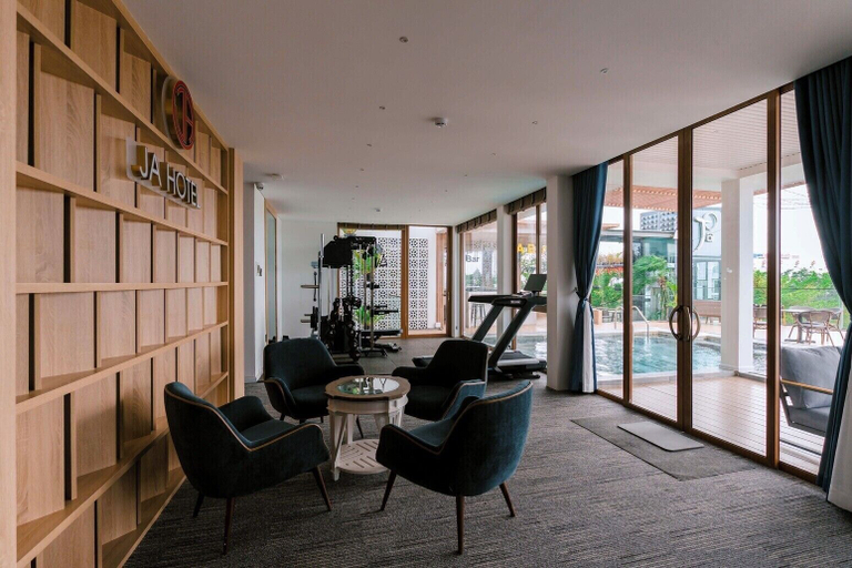 Gym 5, JA Hotel