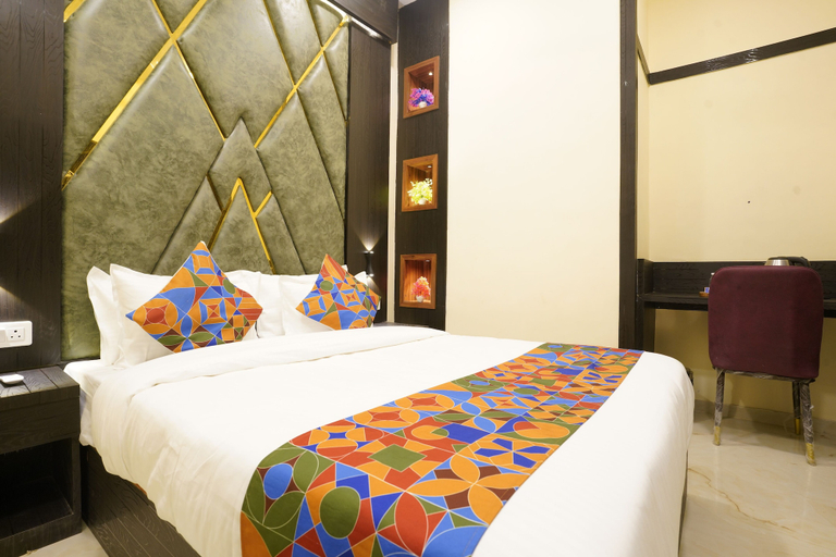 Room 4, Sky Suites By Glitz Hotels, Mumbai Suburban