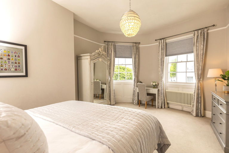 Bedroom 5, Luxury Apartments - Queen Circus, Gloucestershire
