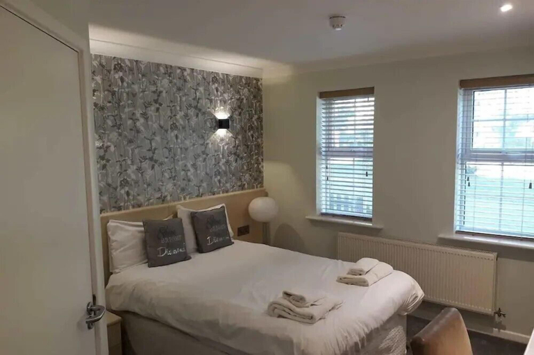 Bedroom 3, The Avenue Hotel, Lancashire