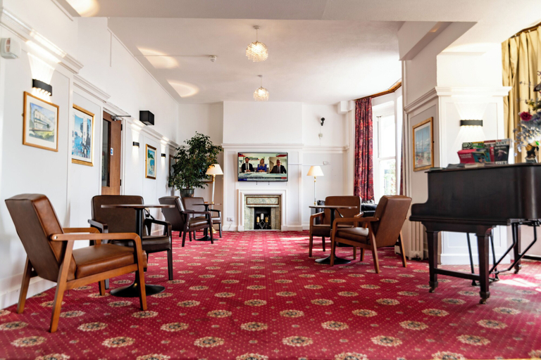 Others 5, The Southcliff Hotel, Kent