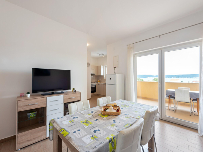 Others 4, Apartment in Nevidane near the Beach, Pašman